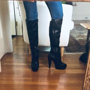 Pour La Victoire Black Leather Lug Sole Platform Knee High Boots fit like US 7.5